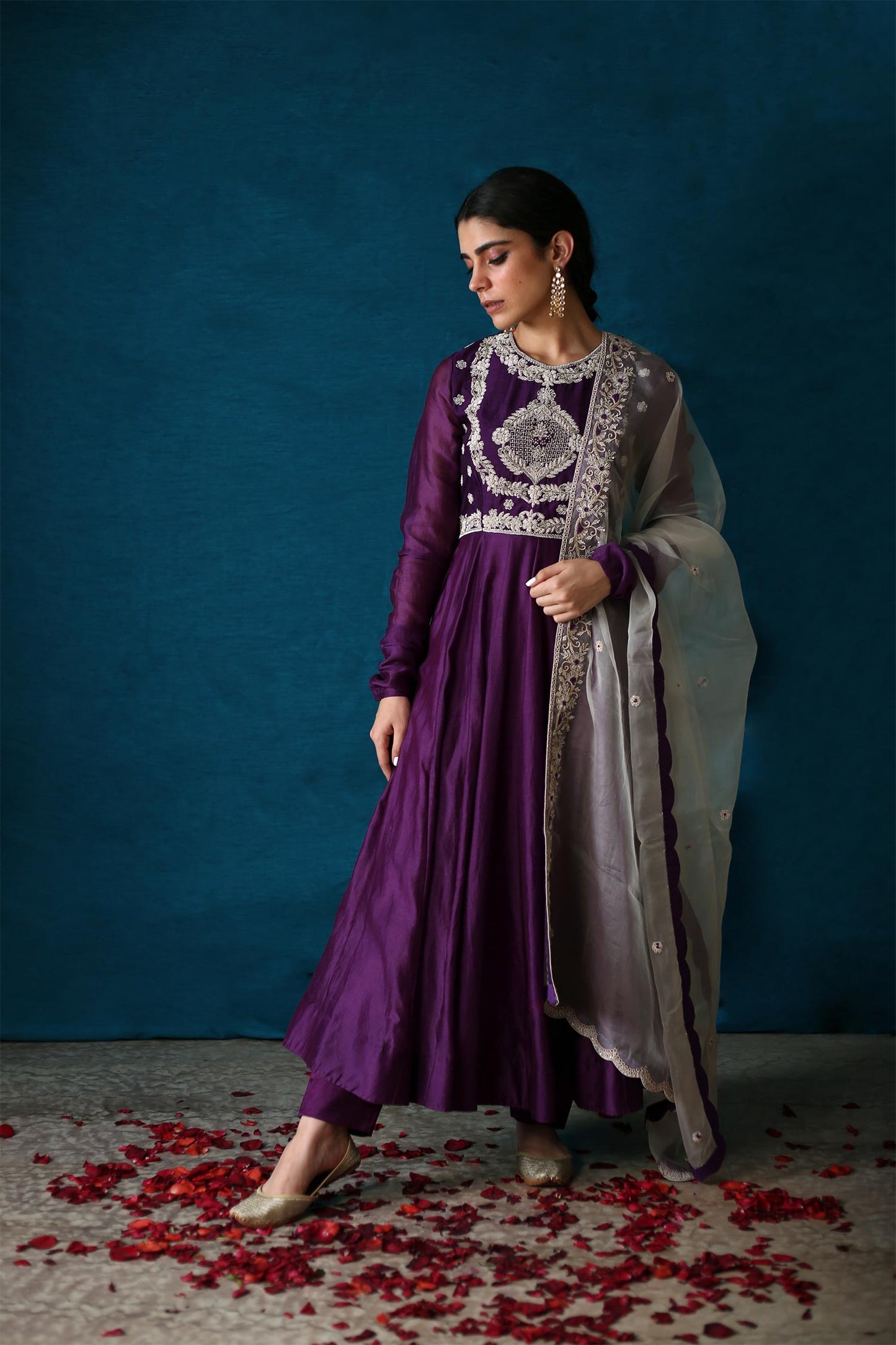 Akriti Kakkar in Amyra Anarkali