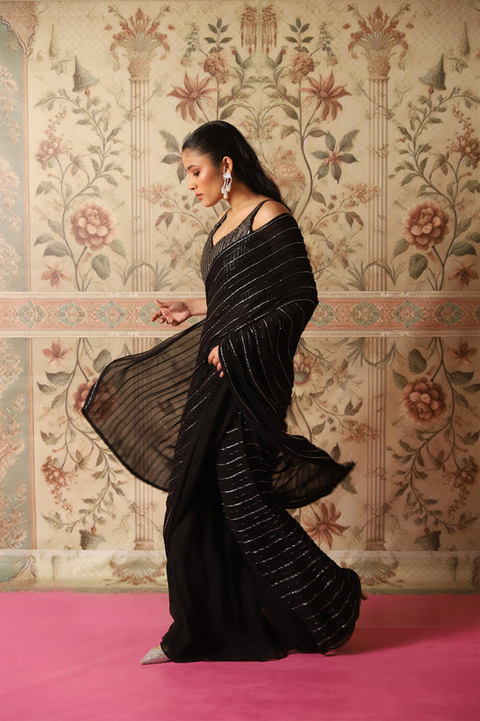 Amala Black Blouse & Saree